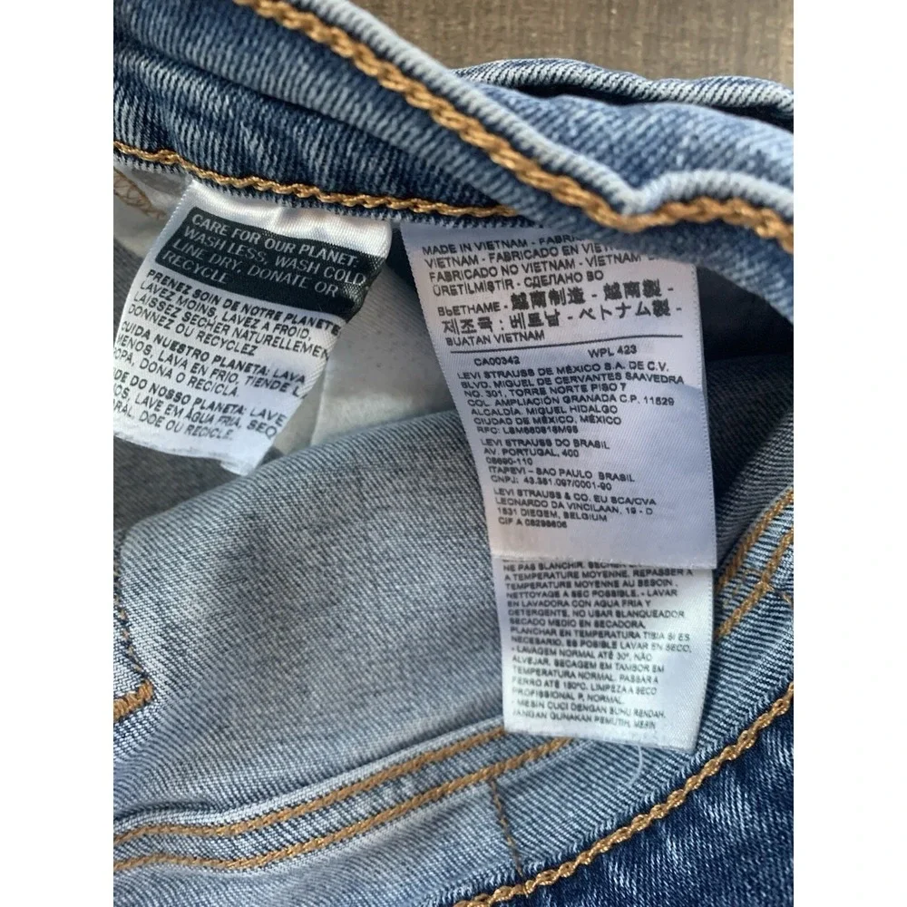Levi's 505 Men's Jeans 32x30 Straight Leg Medium Wash Denim